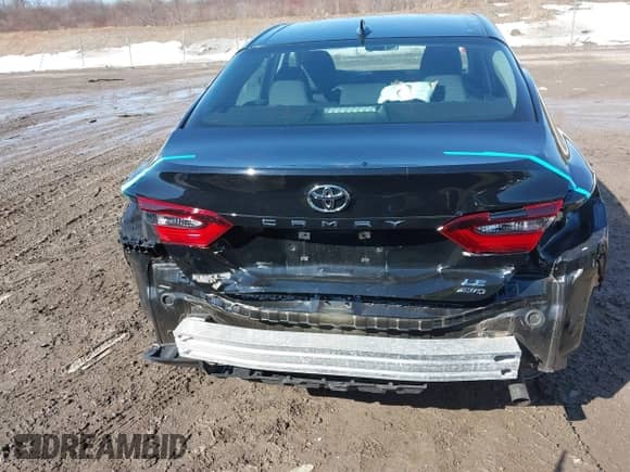2021 Toyota Camry LE z VIN 4T1C11BK2MU033526, wystawiony jako IAAI lot #41769996 z przebiegiem 21 343 mil mil oraz . Historia ofert i sprzedaży dostępna na DreamBid. Obrazek 6.