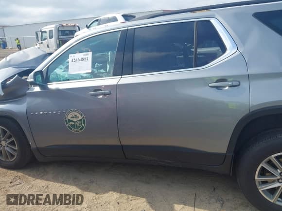 ✅ 2023 Chevrolet Traverse LT Cloth • VIN: 1GNEVMKW6PJ213899 • Lot: 42864881. Listed on IAAI with Not provided. Free auction sales archive from the USA and detailed vehicle history report at DreamBid. Image 14.