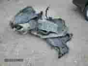 2018 Ford Escape SE z VIN 1FMCU9GD7JUA05961, wystawiony jako Copart lot #82458805 z przebiegiem Nie podano mil oraz Czysty tytuł • Clean title. Historia ofert i sprzedaży dostępna na DreamBid. Obrazek 13.