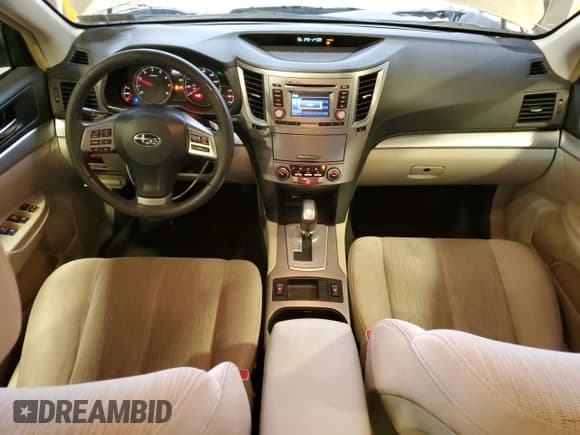 ✅ 2014 Subaru Legacy Premium • VIN: 4S3BMBC67E3012001 • Лот: 92909135. Опубликован ранее на Copart с пробегом 152 384 миль. Бесплатный доступ к архиву аукционных продаж из США и подробный отчёт об истории автомобиля на DreamBid. Изображение 8.