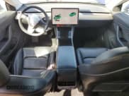 ✅ 2019 Tesla Model 3 Mid Range • VIN: 5YJ3E1EA2KF485767 • Lot: 57127045. Wystawiony na Copart z przebiegiem 64 454 mil. Bezpłatny archiwum sprzedaży aukcyjnych z USA i szczegółowy raport historii pojazdu na DreamBid. Zdjęcie 8.