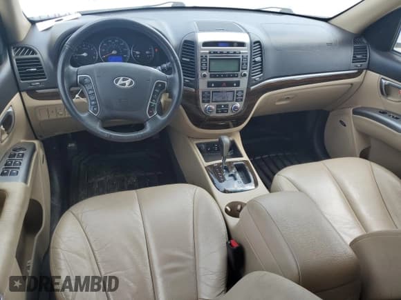 ✅ 2011 Hyundai Santa Fe Limited • VIN: 5XYZK4AG9BG038442 • Lot: 67891644. Listed on Copart with 136,799 mi. Free auction sales archive from the USA and detailed vehicle history report at DreamBid. Image 8.