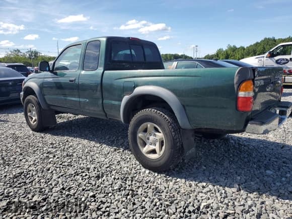 ✅ 2001 Toyota Tacoma • VIN: 5TEWM72N21Z804477 • Lot: 68878795. Wystawiony na Copart z przebiegiem 199 807 mil. Bezpłatny archiwum sprzedaży aukcyjnych z USA i szczegółowy raport historii pojazdu na DreamBid. Zdjęcie 2.