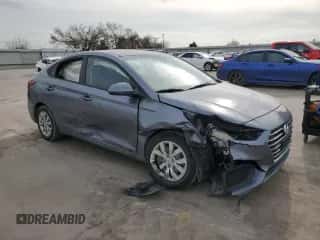 2020 Hyundai Accent SE z VIN 3KPC24A65LE115125, wystawiony jako Copart lot #42915904 z przebiegiem 52 946 mil mil oraz . Historia ofert i sprzedaży dostępna na DreamBid. Obrazek 4.