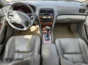 ✅ 2000 Lexus ES 300 • VIN: JT8BF28G5Y0277239 • Lot: 89916145. Wystawiony na Copart z przebiegiem 280 303 mil. Bezpłatny archiwum sprzedaży aukcyjnych z USA i szczegółowy raport historii pojazdu na DreamBid. Zdjęcie 8.