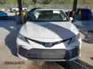 2023 Toyota Camry LE z VIN 4T1C11AK3PU187197, wystawiony jako IAAI lot #43443006 z przebiegiem 45 944 mil mil oraz . Historia ofert i sprzedaży dostępna na DreamBid. Obrazek 12.