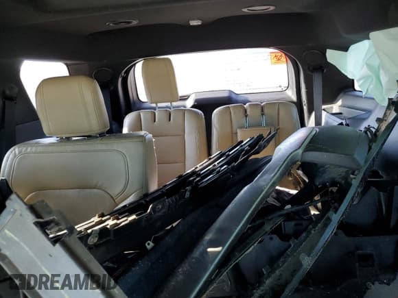 ✅ 2016 Ford Explorer Limited • VIN: 1FM5K7F85GGA36012 • Lot: 43730645. Wystawiony na Copart z przebiegiem Nie podano. Bezpłatny archiwum sprzedaży aukcyjnych z USA i szczegółowy raport historii pojazdu na DreamBid. Zdjęcie 10.