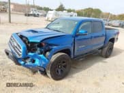 ✅ 2017 Toyota Tacoma TRD Pro • VIN: 5TFCZ5AN9HX112292 • Lot: 43617967. Listed on IAAI with 72,195 mi. Free auction sales archive from the USA and detailed vehicle history report at DreamBid. Image 17.