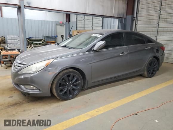 ✅ 2011 Hyundai Sonata SE • VIN: 5NPEC4AC8BH287672 • Lot: 75670254. Listed on Copart with 285,229 mi. Free auction sales archive from the USA and detailed vehicle history report at DreamBid. Image 1.
