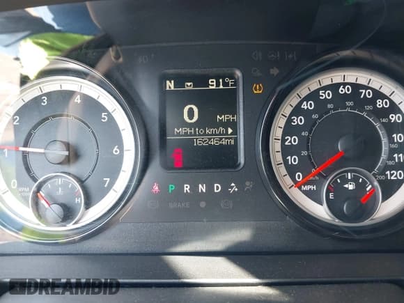 ✅ 2019 Ram 1500 SLT • VIN: 1C6RR6TT4KS608723 • Lot: 41993165. Wystawiony na IAAI z przebiegiem 162 464 mil. Bezpłatny archiwum sprzedaży aukcyjnych z USA i szczegółowy raport historii pojazdu na DreamBid. Zdjęcie 7.