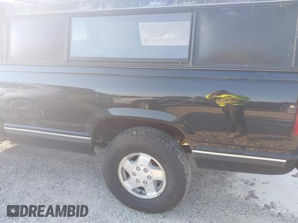 ✅ 1992 Chevrolet Silverado 1500 • VIN: 1GCEK14K9NE131939 • Lot: 43205979. Wystawiony na IAAI z przebiegiem 185 896 mil. Bezpłatny archiwum sprzedaży aukcyjnych z USA i szczegółowy raport historii pojazdu na DreamBid. Zdjęcie 18.