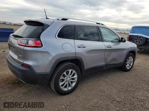 ✅ 2019 Jeep Cherokee Latitude • VIN: 1C4PJMCXXKD155579 • Lot: 81691545. Wystawiony na Copart z przebiegiem 65 186 mil. Bezpłatny archiwum sprzedaży aukcyjnych z USA i szczegółowy raport historii pojazdu na DreamBid. Zdjęcie 3.