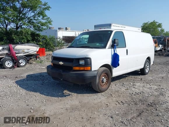 ✅ 2011 Chevrolet Express Cargo • VIN: 1GCSGAFX6B1123684 • Lot: 42796997. Wystawiony na IAAI z przebiegiem 162 445 mil. Bezpłatny archiwum sprzedaży aukcyjnych z USA i szczegółowy raport historii pojazdu na DreamBid. Zdjęcie 2.
