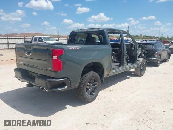 ✅ 2025 Chevrolet Silverado 1500 LT Trail Boss • VIN: 3GCUKFE87SG162686 • Lot: 43103112. Wystawiony na IAAI z przebiegiem 4 269 mil. Bezpłatny archiwum sprzedaży aukcyjnych z USA i szczegółowy raport historii pojazdu na DreamBid. Zdjęcie 4.