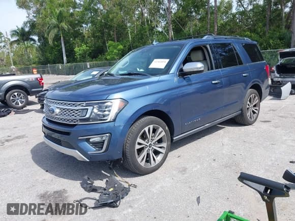 ✅ 2020 Ford Expedition Platinum • VIN: 1FMJU1LT8LEA22514 • Lot: 42366850. Listed on IAAI with 86,995 mi. Free auction sales archive from the USA and detailed vehicle history report at DreamBid. Image 18.