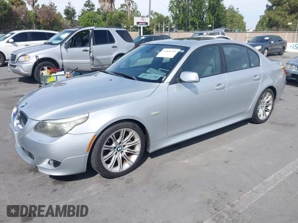 ✅ 2009 BMW 5 Series 535i • VIN: WBANW13569C163276 • Lot: 42666195. Listed on IAAI with 171,197 mi. Free auction sales archive from the USA and detailed vehicle history report at DreamBid. Image 2.