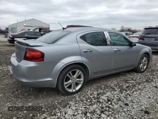 ✅ 2014 Dodge Avenger SE • VIN: 1C3CDZABXEN225739 • Лот: 80229964. Опубликован ранее на Copart с пробегом 152 502 миль. Бесплатный доступ к архиву аукционных продаж из США и подробный отчёт об истории автомобиля на DreamBid. Изображение 3.