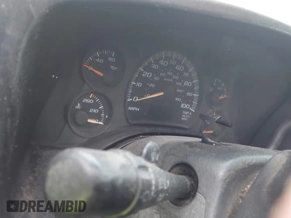 ✅ 2003 GMC Savana Cargo • VIN: 1GTHG39U431179048 • Lot: 43389082. Wystawiony na IAAI z przebiegiem Nie podano. Bezpłatny archiwum sprzedaży aukcyjnych z USA i szczegółowy raport historii pojazdu na DreamBid. Zdjęcie 7.