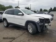 ✅ 2021 Jeep Cherokee Latitude • VIN: 1C4PJLCBXMD208590 • Lot: 63234775. Wystawiony na Copart z przebiegiem 113 051 mil. Bezpłatny archiwum sprzedaży aukcyjnych z USA i szczegółowy raport historii pojazdu na DreamBid. Zdjęcie 4.