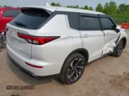 ✅ 2022 Mitsubishi Outlander ES • VIN: JA4J4TA85NZ029750 • Lot: 42404627. Listed on IAAI with 37,975 mi. Free auction sales archive from the USA and detailed vehicle history report at DreamBid. Image 4.