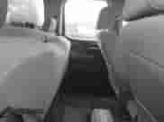 2019 Chevrolet Silverado 2500HD Work Truck z VIN 2GC2KREG7K1109849, wystawiony jako IAAI lot #41929119 z przebiegiem 168 182 mil mil oraz . Historia ofert i sprzedaży dostępna na DreamBid. Obrazek 8.