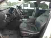 2019 Chevrolet Traverse LT Cloth z VIN 1GNERGKW9KJ108899, wystawiony jako Copart lot #64305465 z przebiegiem 122 145 mil mil oraz Szkoda całkowita • Salvage title. Historia ofert i sprzedaży dostępna na DreamBid. Obrazek 7.