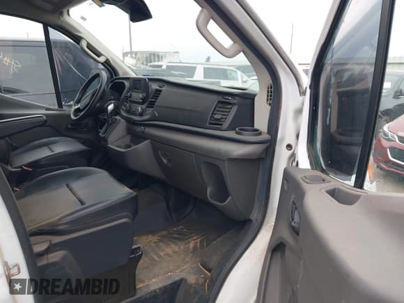 ✅ 2021 Ford Transit Cargo • VIN: 1FTYE1Y85MKA37544 • Lot: 43160253. Listed on IAAI with 376,838 mi. Free auction sales archive from the USA and detailed vehicle history report at DreamBid. Image 5.