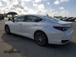 ✅ 2025 Lexus ES 300h • VIN: 58ADA1C17SU062620 • Lot: 56817805. Listed on Copart with 1,594 mi. Free auction sales archive from the USA and detailed vehicle history report at DreamBid. Image 2.