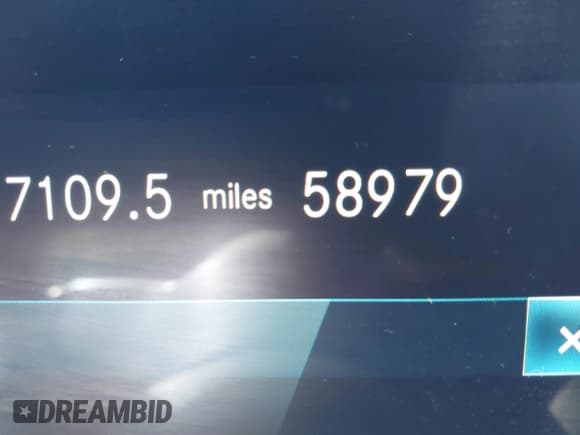 ✅ 2020 Mercedes-Benz GLE 450 • VIN: 4JGFB5KB8LA016442 • Lot: 41489255. Listed on IAAI with 58,979 mi. Free auction sales archive from the USA and detailed vehicle history report at DreamBid. Image 16.