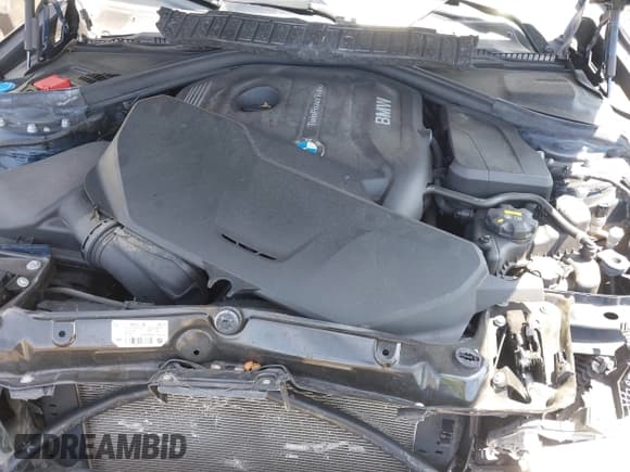 ✅ 2017 BMW 3 Series 330i xDrive • VIN: WBA8D9C39HA011678 • Lot: 42084454. Listed on IAAI with 64,592 mi. Free auction sales archive from the USA and detailed vehicle history report at DreamBid. Image 10.