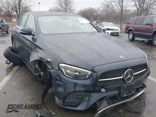 ✅ 2023 Mercedes-Benz E 350 • VIN: W1KZF8EBXPB113568 • Lot: 41676073. Wystawiony na IAAI z przebiegiem 44 699 mil. Bezpłatny archiwum sprzedaży aukcyjnych z USA i szczegółowy raport historii pojazdu na DreamBid. Zdjęcie 1.