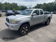 ✅ 2006 Toyota Tacoma • VIN: 5TEUU42N46Z296655 • Lot: 43007019. Listed on IAAI with 296,589 mi. Free auction sales archive from the USA and detailed vehicle history report at DreamBid. Image 2.