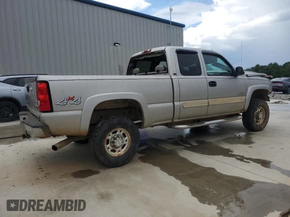 ✅ 2004 Chevrolet Silverado 2500HD LT • VIN: 1GCHK29154E171260 • Лот: 67353795. Опубликован ранее на Copart с пробегом Не указан. Бесплатный доступ к архиву аукционных продаж из США и подробный отчёт об истории автомобиля на DreamBid. Изображение 3.