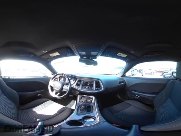 ✅ 2020 Dodge Challenger SXT • VIN: 2C3CDZAG9LH240184 • Lot: 43387928. Wystawiony na IAAI z przebiegiem 77 077 mil. Bezpłatny archiwum sprzedaży aukcyjnych z USA i szczegółowy raport historii pojazdu na DreamBid. Zdjęcie 19.