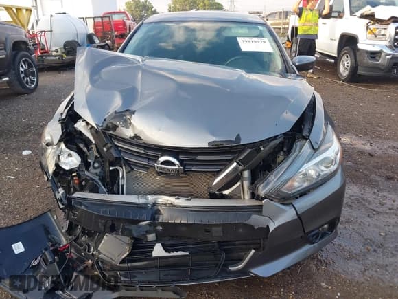 ✅ 2018 Nissan Altima SR • VIN: 1N4AL3AP2JC104584 • Lot: 39818979. Wystawiony na IAAI z przebiegiem 62 491 mil. Bezpłatny archiwum sprzedaży aukcyjnych z USA i szczegółowy raport historii pojazdu na DreamBid. Zdjęcie 13.