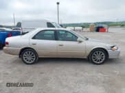 ✅ 1998 Toyota Camry LE • VIN: 4T1BF28K7WU927146 • Lot: 42798121. Wystawiony na IAAI z przebiegiem 222 525 mil. Bezpłatny archiwum sprzedaży aukcyjnych z USA i szczegółowy raport historii pojazdu na DreamBid. Zdjęcie 13.