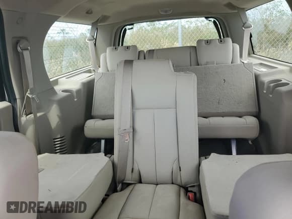 ✅ 2010 Ford Expedition Max SSV • VIN: 1FMJK1F51AEA13556 • Лот: 73652624. Опубликован ранее на Copart с пробегом 95 210 миль. Бесплатный доступ к архиву аукционных продаж из США и подробный отчёт об истории автомобиля на DreamBid. Изображение 10.