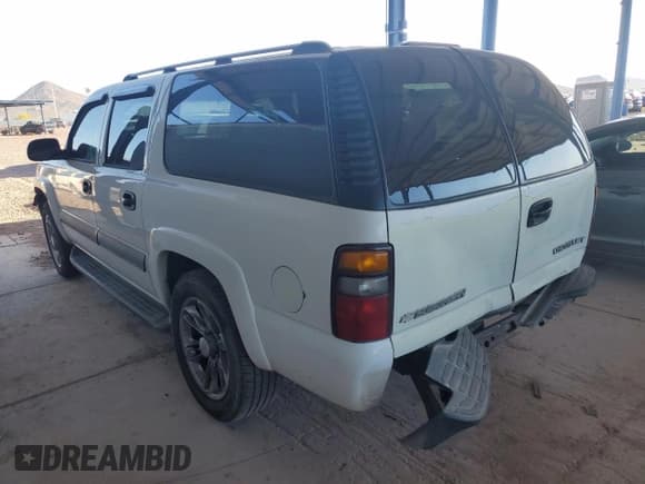 ✅ 2004 Chevrolet Suburban LS • VIN: 1GNEC16T84J149865 • Лот: 53901895. Опубликован ранее на Copart с пробегом 264 465 миль. Бесплатный доступ к архиву аукционных продаж из США и подробный отчёт об истории автомобиля на DreamBid. Изображение 2.