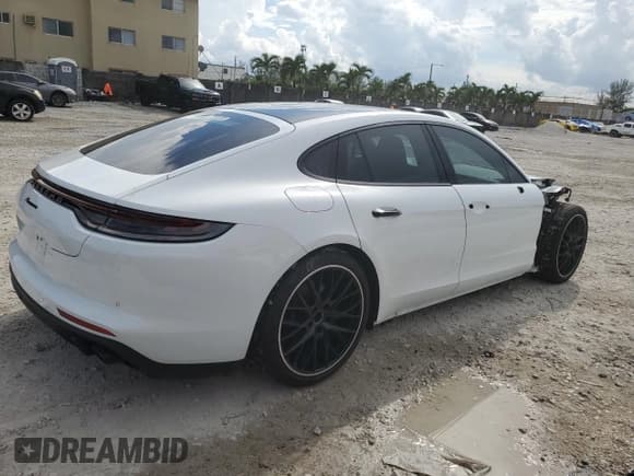 ✅ 2021 Porsche Panamera • VIN: WP0AJ2A72ML112876 • Лот: 69811564. Опубликован ранее на Copart с пробегом 24 727 миль. Бесплатный доступ к архиву аукционных продаж из США и подробный отчёт об истории автомобиля на DreamBid. Изображение 3.