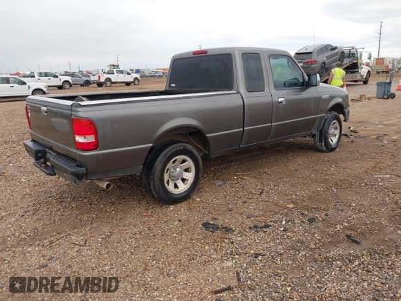 ✅ 2007 Ford Ranger STX • VIN: 1FTYR44U27PA13430 • Lot: 43525969. Wystawiony na IAAI z przebiegiem 174 253 mil. Bezpłatny archiwum sprzedaży aukcyjnych z USA i szczegółowy raport historii pojazdu na DreamBid. Zdjęcie 4.