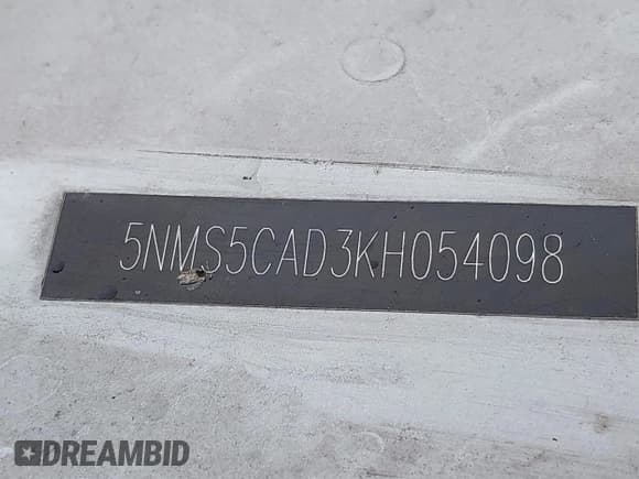 ✅ 2019 Hyundai Santa Fe Ultimate • VIN: 5NMS5CAD3KH054098 • Лот: 36305958. Опубликован ранее на IAAI с пробегом Не указан. Бесплатный доступ к архиву аукционных продаж из США и подробный отчёт об истории автомобиля на DreamBid. Изображение 9.