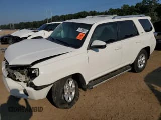 ✅ 2014 Toyota 4Runner SR5 • VIN: JTEZU5JR7E5067805 • Lot: 71285855. Listed on Copart with 197,552 mi. Free auction sales archive from the USA and detailed vehicle history report at DreamBid. Image 1.