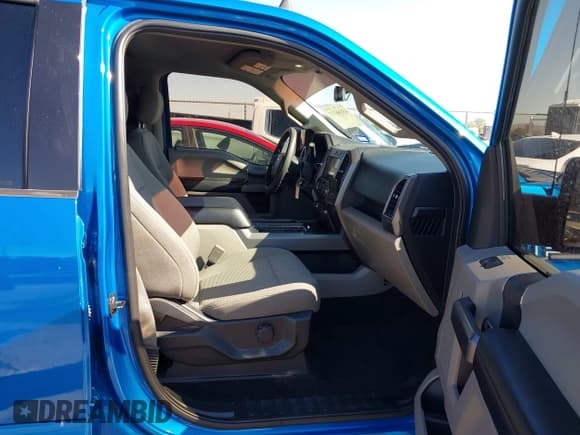 ✅ 2020 Ford F-150 XL • VIN: 1FTEW1CP1LKF37472 • Lot: 43166337. Listed on IAAI with 147,205 mi. Free auction sales archive from the USA and detailed vehicle history report at DreamBid. Image 5.