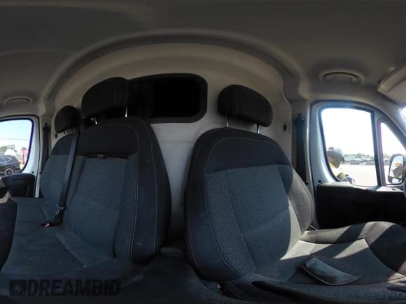 ✅ 2014 Ram ProMaster Cargo • VIN: 3C6TRVCG6EE103227 • Lot: 42812053. Wystawiony na IAAI z przebiegiem 154 357 mil. Bezpłatny archiwum sprzedaży aukcyjnych z USA i szczegółowy raport historii pojazdu na DreamBid. Zdjęcie 18.