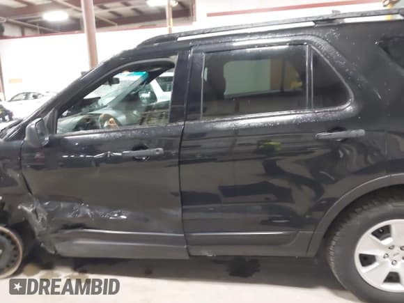 ✅ 2014 Ford Explorer • VIN: 1FM5K8B80EGC28012 • Lot: 41887520. Wystawiony na IAAI z przebiegiem 172 652 mil. Bezpłatny archiwum sprzedaży aukcyjnych z USA i szczegółowy raport historii pojazdu na DreamBid. Zdjęcie 14.