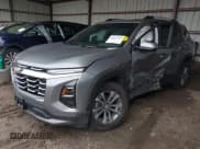 ✅ 2025 Chevrolet Equinox AWD LT • VIN: 3GNAXPEGXSL233783 • Lot: 42877497. Wystawiony na IAAI z przebiegiem 1 672 mil. Bezpłatny archiwum sprzedaży aukcyjnych z USA i szczegółowy raport historii pojazdu na DreamBid. Zdjęcie 2.