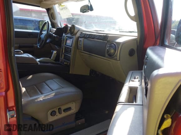 ✅ 2003 Hummer H2 • VIN: 5GRGN23U93H138182 • Lot: 42859047. Wystawiony na IAAI z przebiegiem 170 673 mil. Bezpłatny archiwum sprzedaży aukcyjnych z USA i szczegółowy raport historii pojazdu na DreamBid. Zdjęcie 5.