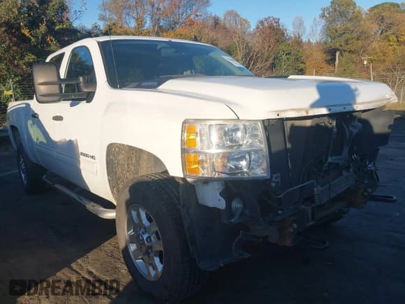 ✅ 2012 Chevrolet Silverado 2500HD LT • VIN: 1GC1KXCG2CF156302 • Lot: 43600860. Listed on IAAI with 208,899 mi. Free auction sales archive from the USA and detailed vehicle history report at DreamBid. Image 13.