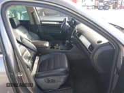 ✅ 2011 Volkswagen Touareg Sport • VIN: WVGFF9BP7BD000253 • Lot: 41512125. Listed on IAAI with 152,711 mi. Free auction sales archive from the USA and detailed vehicle history report at DreamBid. Image 5.