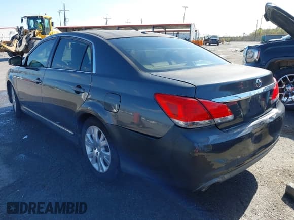 ✅ 2012 Toyota Avalon • VIN: 4T1BK3DB9CU450206 • Lot: 41163518. Wystawiony na IAAI z przebiegiem 230 317 mil. Bezpłatny archiwum sprzedaży aukcyjnych z USA i szczegółowy raport historii pojazdu na DreamBid. Zdjęcie 3.